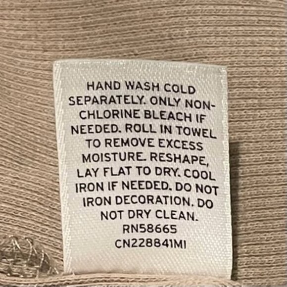 Embellished Tank + Evergreen Pencil Skirt 2-Piece Outfit — Women’s Medium & 10 - Picture 8 of 16